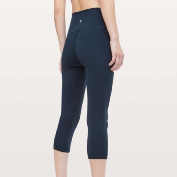 Lululemon Wunder Under Crop (Hi-Rise) *Full-On Luxtreme 21" - Picture 2 of 9